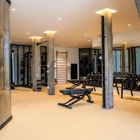 아파트 Heated Pool*gym*a/c 아로나